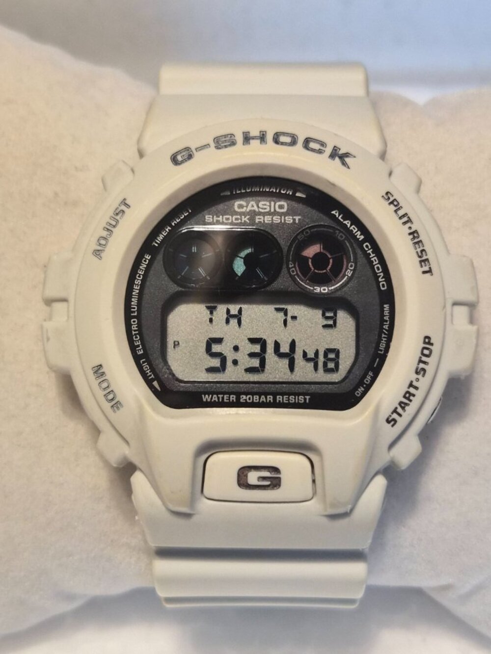 Casio G Shock Matte white or light grey